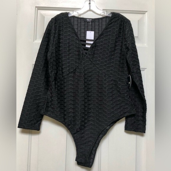 JOLIE & JOY DOBYSUIT PLUS SIZE 1X BLACK LONG SLEEVES STRAPPY ACCENT V-NECK - Picture 2 of 6